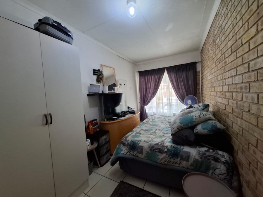 4 Bedroom Property for Sale in Safari Gardens North West